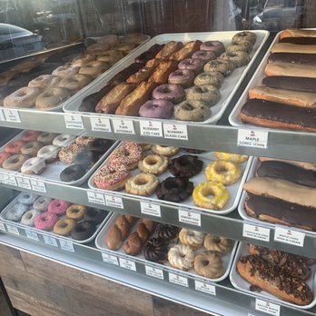 Randy's Donuts - Donuts Near Me - Riverside, California