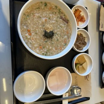 Bonjuk - Octopus and bulgolgi - Korean Near Me - Toronto, Ontario