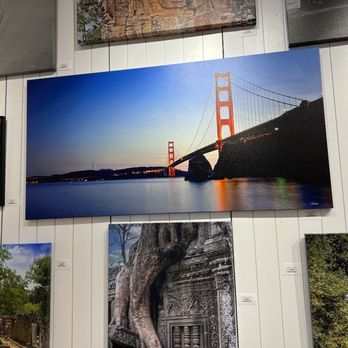 PIER 39 - Poster store - Shopping Centers Near Me - San Francisco, California