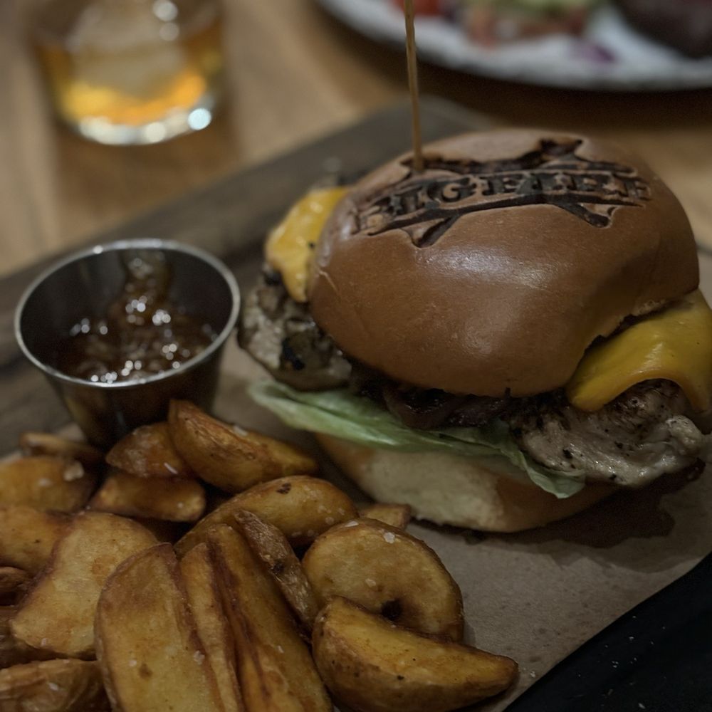 Bigfire - Grilled Chicken burger with potato wedge fries. - American Near Me - Orlando, Florida Bigfire - Grilled Chicken burger with potato wedge fries. - American Near Me - Orlando, Florida