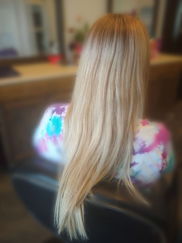 Jennifer Philip Logo