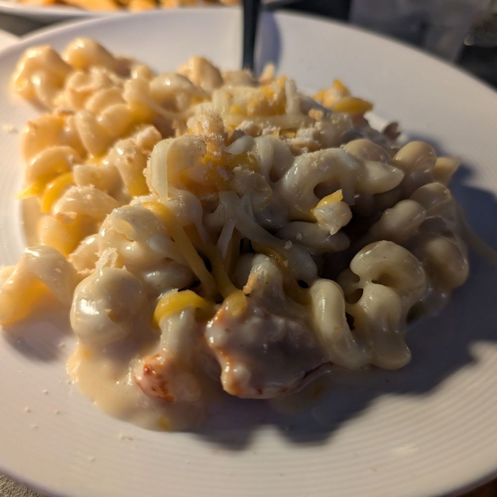 Clear Sky Cafe - Lobster Mac - New American Near Me - Clearwater, Florida