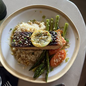 Luna Bistro Cafe - Blackened Lemon-Honey Salmon - New American Near Me - Long Beach, California