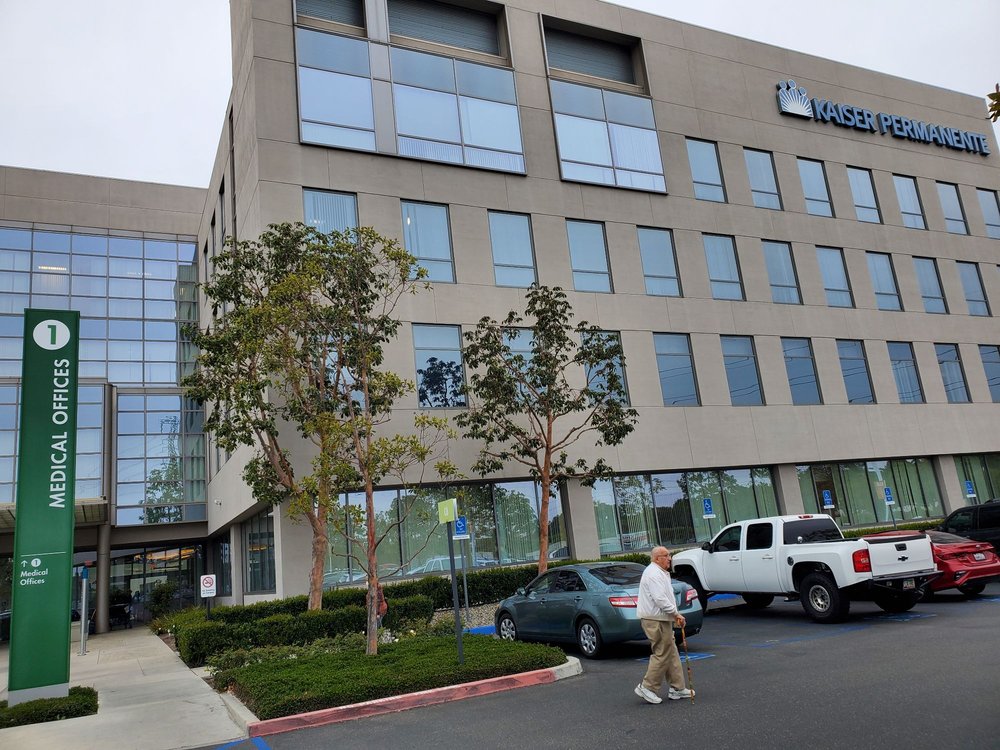 KAISER PERMANENTE ALTON/SAND CANYON MEDICAL OFFICES Updated October