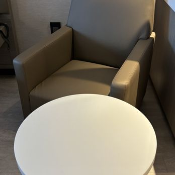 AC Hotel - Lounging - Hotels Near Me - Sacramento, California