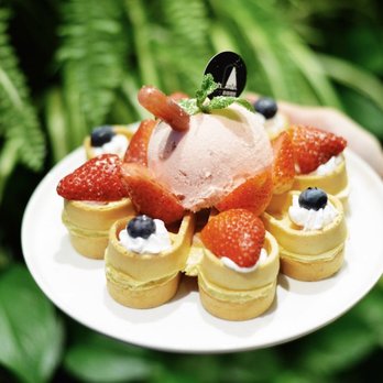 Light Cafe - Strawberry Waffle ($9.95) - Cafes Near Me - Toronto, Ontario Light Cafe - Strawberry Waffle ($9.95) - Cafes Near Me - Toronto, Ontario