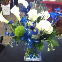 Holliday Flowers & Events - They were super nice and sent me a photo of the bouquet I'm sending my friend for her 30th birthday