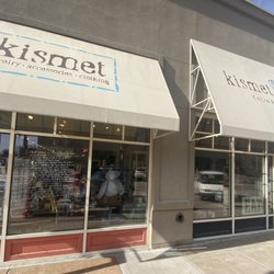 Kismet and True Boutiques - Kismet and Kismet Eats in the Lowry Town Center