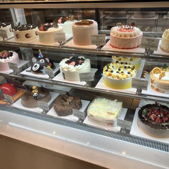 Tous Les Jours - Cake selection - Bakeries Near Me - Columbus, Ohio Tous Les Jours - Cake selection - Bakeries Near Me - Columbus, Ohio