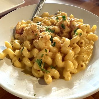 Hook & Anchor - Lobster Mac & Cheese with no Sriracha - Seafood Near Me - Dana Point, California Hook & Anchor - Lobster Mac & Cheese with no Sriracha - Seafood Near Me - Dana Point, California