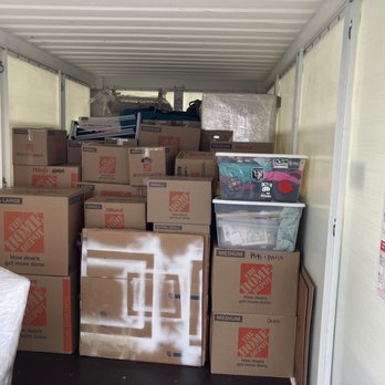 Dependable Movers - All of the boxes stacked in pod - Movers Near Me - San Francisco, California