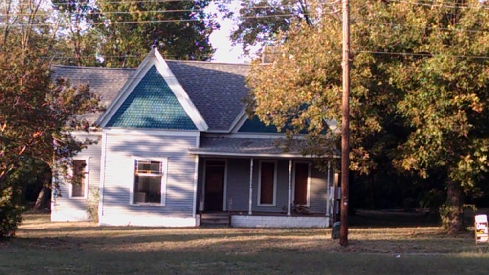 Slide of Sanchez Roofing