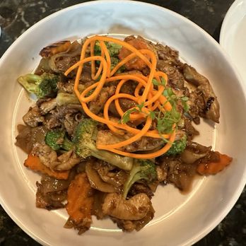 Oliang - Pad Si Ew - Coffee & Tea Near Me - Chicago, Illinois Oliang - Pad Si Ew - Coffee & Tea Near Me - Chicago, Illinois
