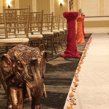 Taranaom Creations - Aisle decor ! - Party & Event Planning Near Me Taranaom Creations - Aisle decor ! - Party & Event Planning Near Me