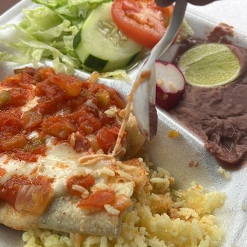 Reina's Restaurant - Fajita enchiladas - Salvadoran Near Me - Houston, Texas Reina's Restaurant - Fajita enchiladas - Salvadoran Near Me - Houston, Texas