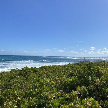 Mokuleia Beach - Beaches Near Me - Waialua, Hawaii
