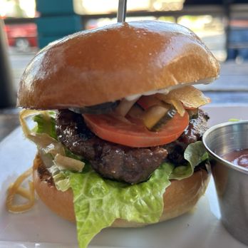 Hungry Crowd - Galbi Burger - New American Near Me - Los Angeles, California