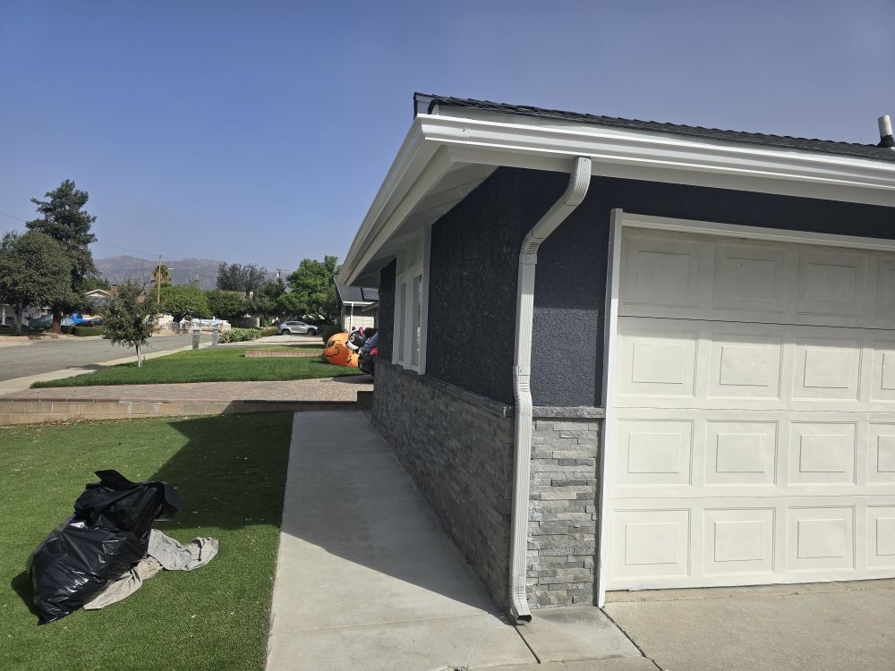 Slide of Montano Construction