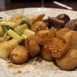 Nishiki Hibachi & Sushi Restaurant - Scallop and steak