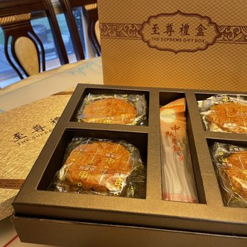 Harvest Wheat Field Bakery - Mooncakes - Bakeries Near Me - San Francisco, California
