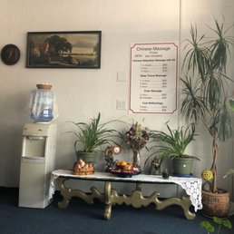 Main waiting area with pricing