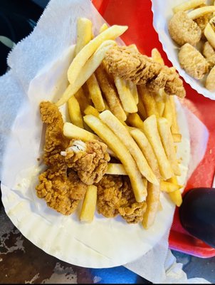 US Fried Chicken by null