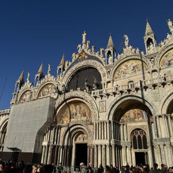 Basilica di San Marco - Landmarks & Historical Buildings Near Me - Venezia, VE Basilica di San Marco - Landmarks & Historical Buildings Near Me - Venezia, VE