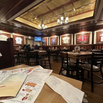 Lou Malnati's Pizzeria - Dining area - Pizza Near Me - Chicago, Illinois Lou Malnati's Pizzeria - Dining area - Pizza Near Me - Chicago, Illinois
