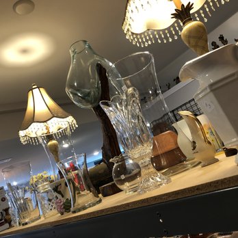 Vicky’s Closet - Beautiful glassware - Thrift Stores Near Me - Ocean Isle Beach, North Carolina