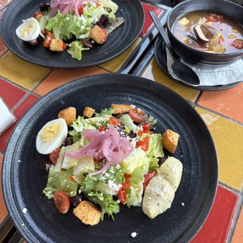Mozambique - Mediterranean Salad Lunch - Steakhouses Near Me - Laguna Beach, California Mozambique - Mediterranean Salad Lunch - Steakhouses Near Me - Laguna Beach, California