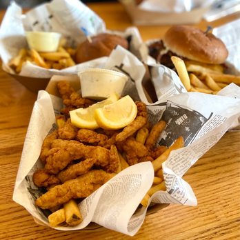 Tugboat Annies - Clam & Fries - American Near Me - Olympia, Washington Tugboat Annies - Clam & Fries - American Near Me - Olympia, Washington