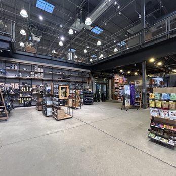 REI - Outdoor Gear Near Me - Chicago, Illinois REI - Outdoor Gear Near Me - Chicago, Illinois