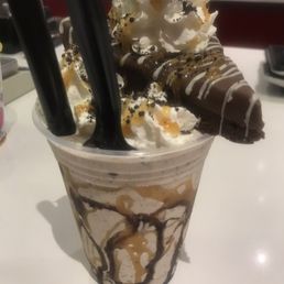 Brownie milkshake Brownie milkshake