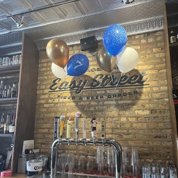 Easy Street - Pizza Near Me - Chicago, Illinois Easy Street - Pizza Near Me - Chicago, Illinois