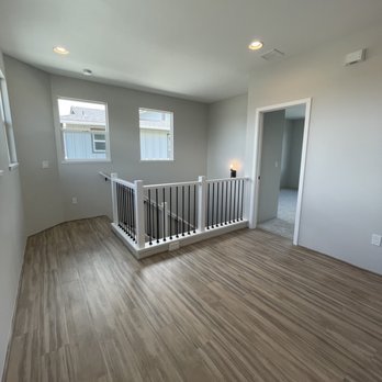 Allied Floor Corporation - a living room with hardwood floors - Flooring Near Me - Honolulu, Hawaii