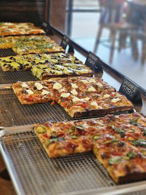 KIZZA PIZZA by null