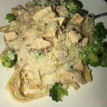 The Old Spaghetti Factory - Breast of Chicken Fettuccine - Italian Near Me - Redlands, California The Old Spaghetti Factory - Breast of Chicken Fettuccine - Italian Near Me - Redlands, California