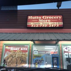 Hutto Grocery Store - They sell it all! Pizza, chicken, wine  lol