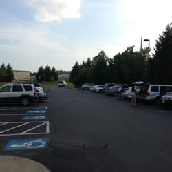 XL Sports World - Tooons of parking