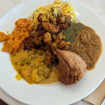 Annapoorna Indian Cuisine - Lunch buffet $18 for 2023 - Indian Near Me - Irvine, California