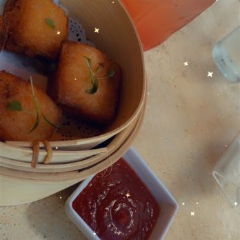 O'Kims - Shrimp sandwich and strawberry mojito - Korean Near Me - Honolulu, Hawaii