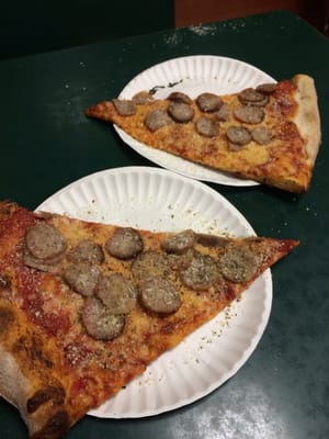 Larry & Joe's Pizzeria by null