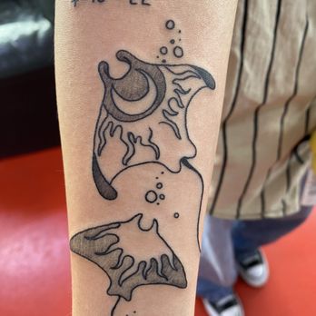 The Electrik Krayon Tattoo Studio - My daughter first tattoo.. seemlessly better than expected
Fire!!! - Tattoo Near Me - Hollywood, Florida The Electrik Krayon Tattoo Studio - My daughter first tattoo.. seemlessly better than expected
Fire!!! - Tattoo Near Me - Hollywood, Florida