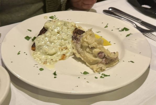 Paula's On Main by null