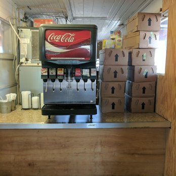 Carroll's Giant Burger - Burgers Near Me - Navasota, Texas