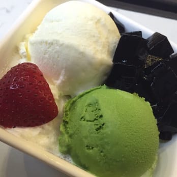 滿記甜品 - Grass Jelly with Ice Cream in Vanilla Sauce - Desserts Near Me - Hong Kong, HK 滿記甜品 - Grass Jelly with Ice Cream in Vanilla Sauce - Desserts Near Me - Hong Kong, HK