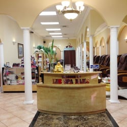 Lee Spa Nails