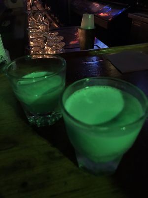Molly's Irish Pub by null