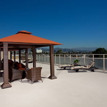 CityView - Lounge area and beautiful view on Roof Top Terrace. - Assisted Living Facilities Near Me - Los Angeles, California CityView - Lounge area and beautiful view on Roof Top Terrace. - Assisted Living Facilities Near Me - Los Angeles, California