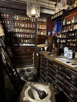New Orleans Pharmacy Museum by null
